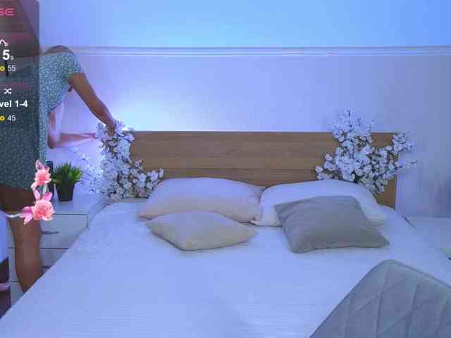 LeilaFlower webcam