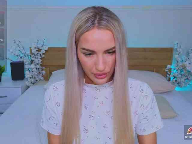 LeilaFlower webcam