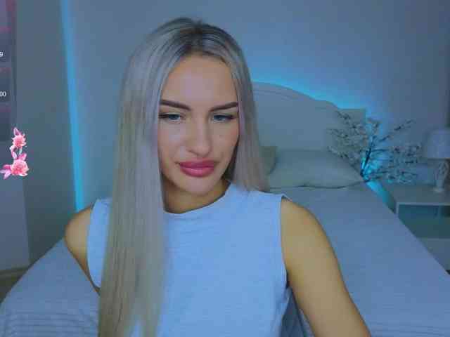 LeilaFlower webcam
