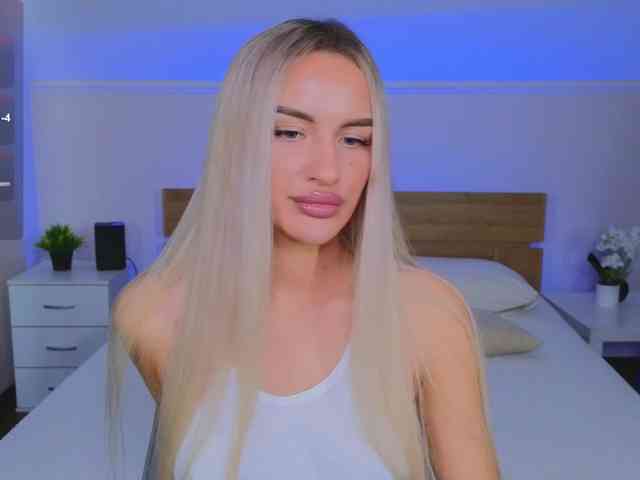 LeilaFlower webcam