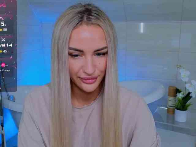 LeilaFlower webcam