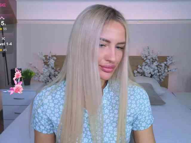 LeilaFlower webcam