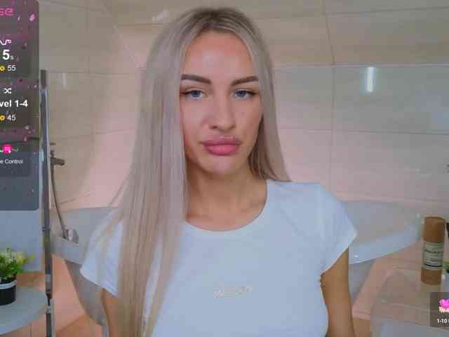 LeilaFlower webcam