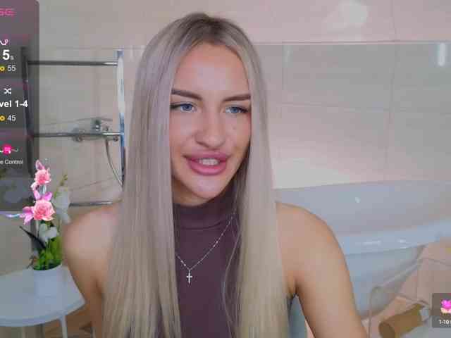 LeilaFlower webcam