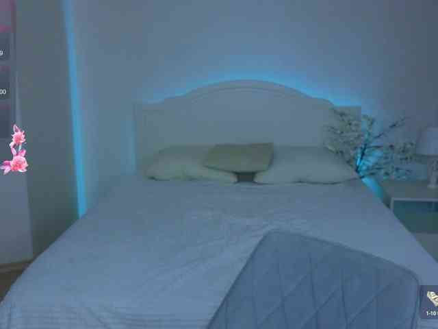 LeilaFlower webcam