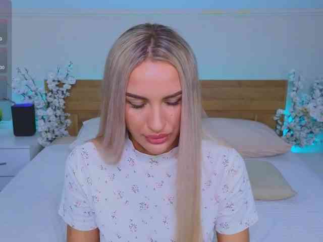 LeilaFlower webcam