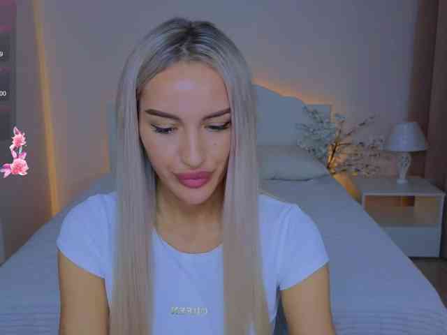 LeilaFlower webcam