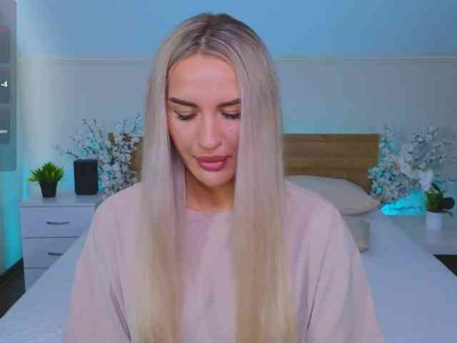 LeilaFlower webcam