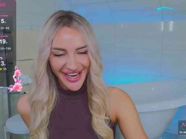 LeilaFlower webcam