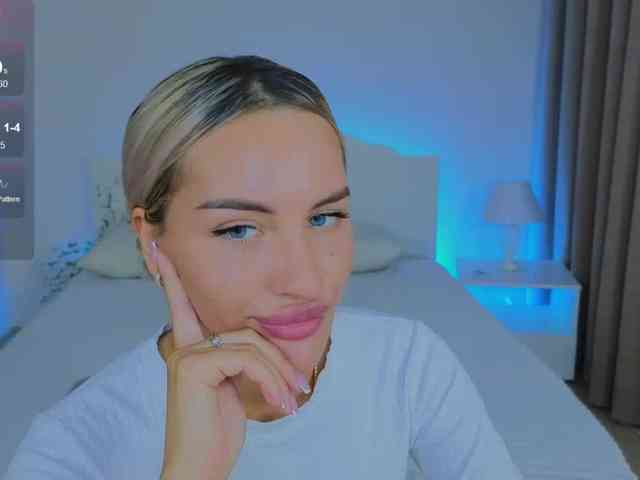LeilaFlower webcam