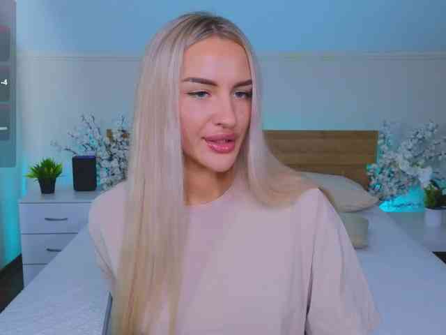 LeilaFlower webcam