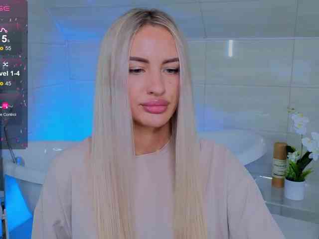 LeilaFlower webcam