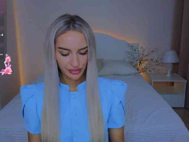 LeilaFlower webcam