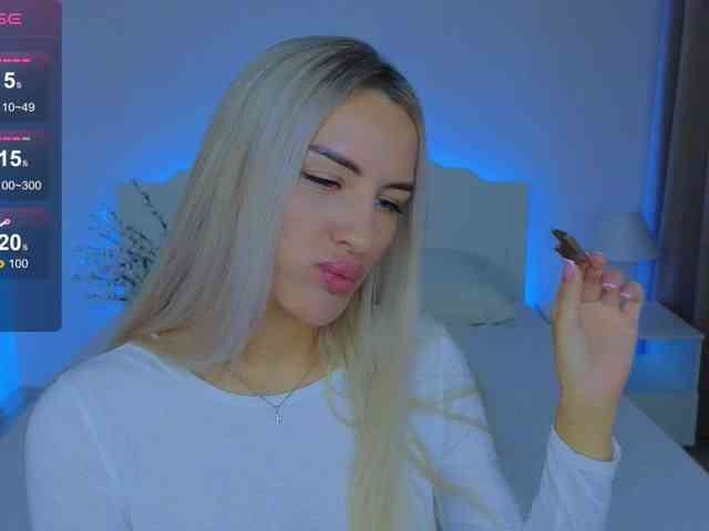 LeilaFlower webcam
