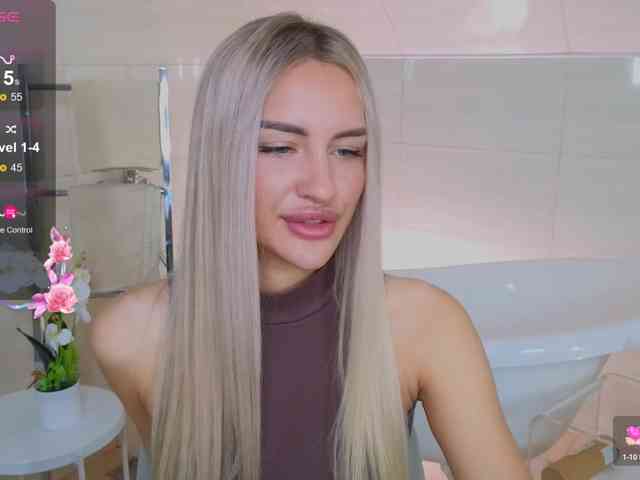LeilaFlower webcam