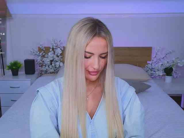 LeilaFlower webcam