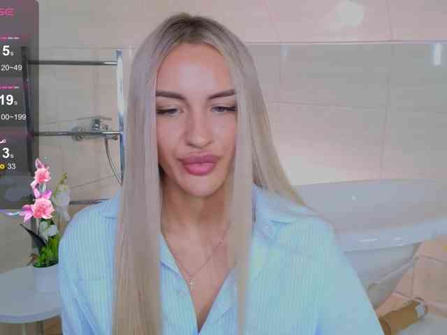 LeilaFlower webcam