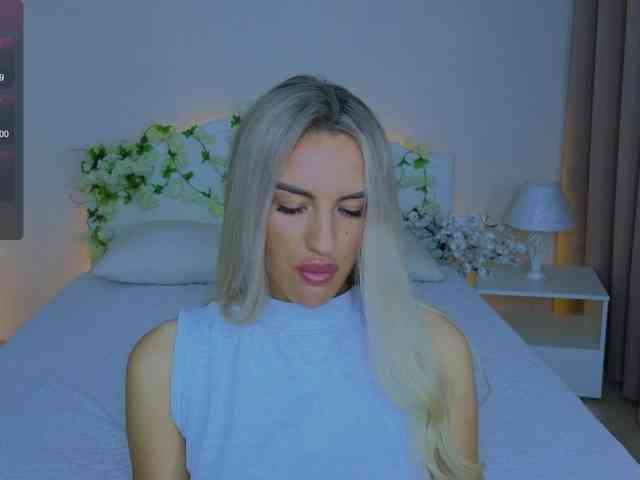 LeilaFlower webcam