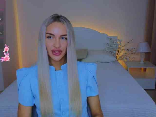 LeilaFlower webcam
