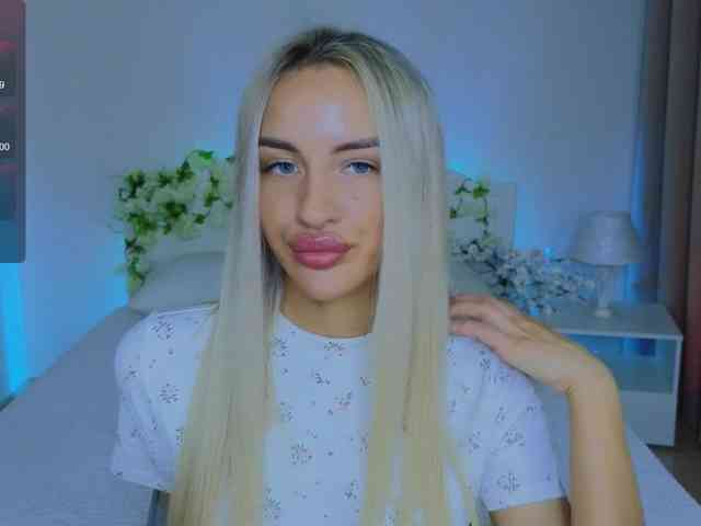 LeilaFlower webcam