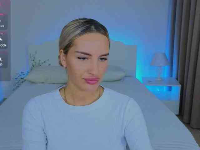 LeilaFlower webcam