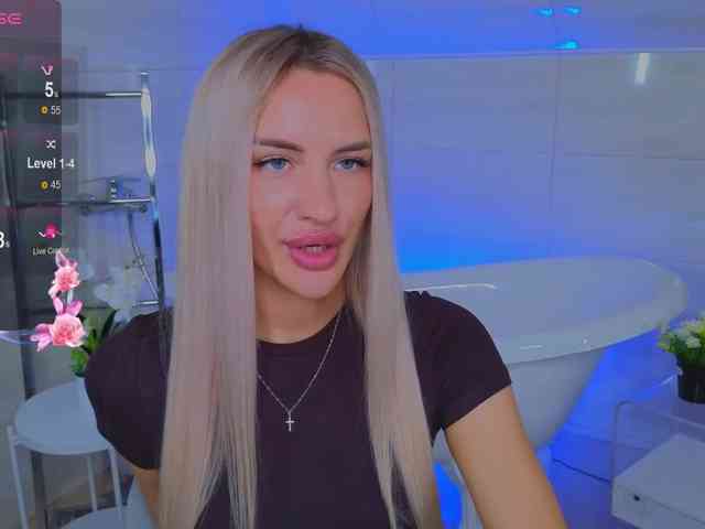 LeilaFlower webcam