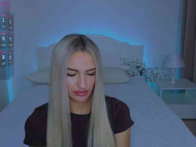 LeilaFlower webcam