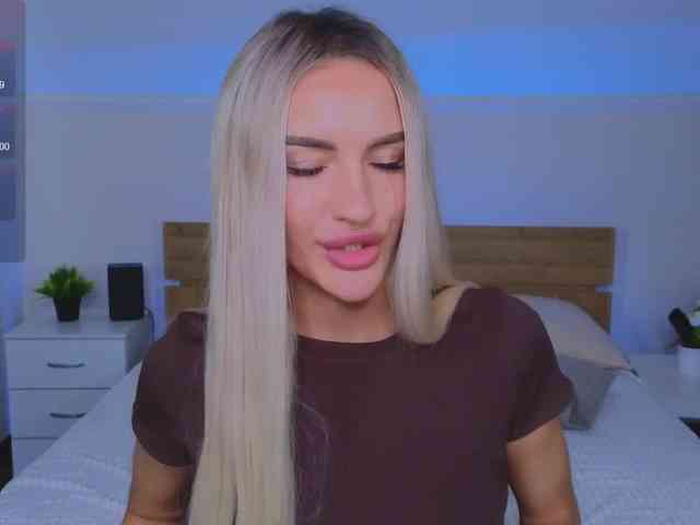 LeilaFlower webcam