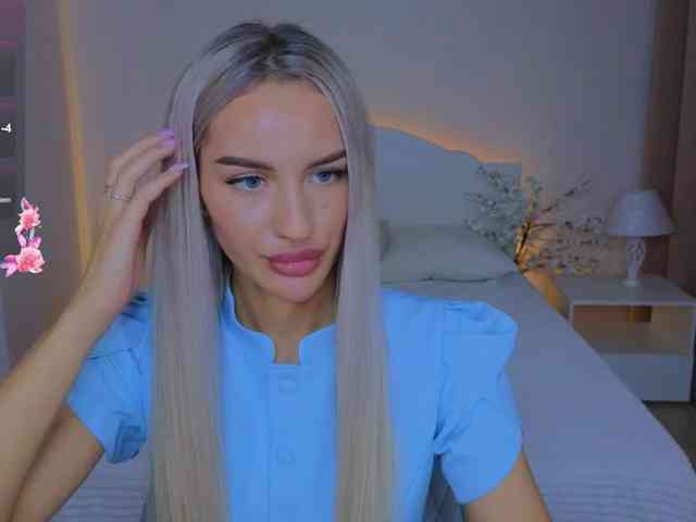 LeilaFlower webcam