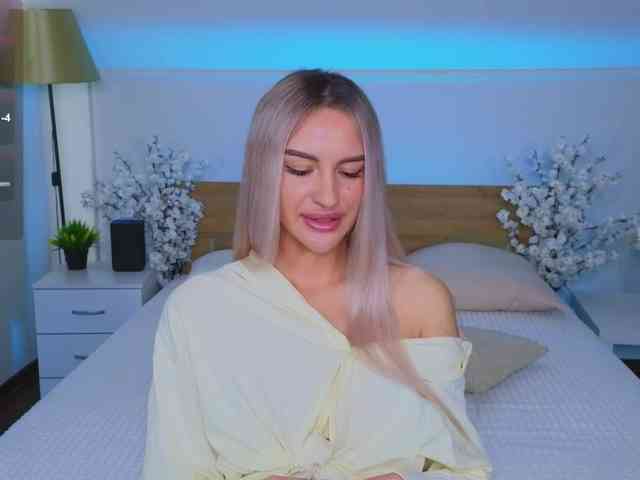 LeilaFlower webcam