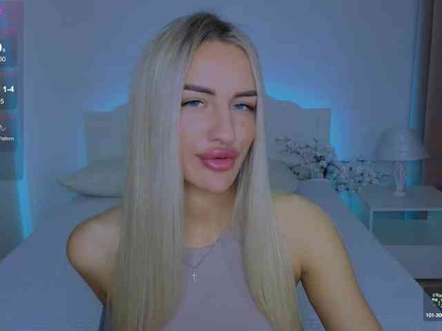 LeilaFlower webcam