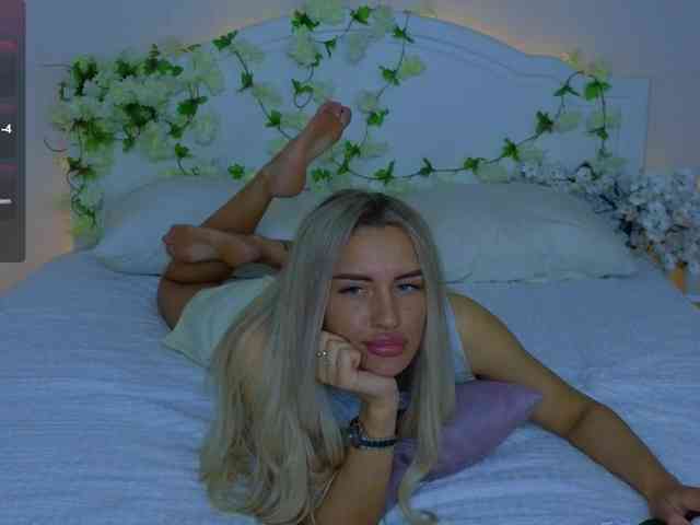 LeilaFlower webcam