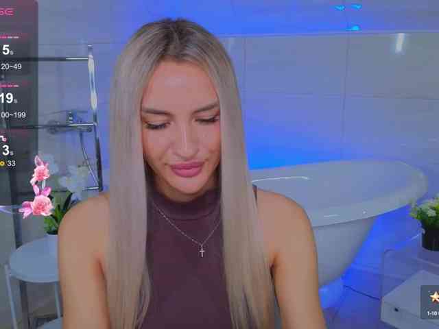 LeilaFlower webcam