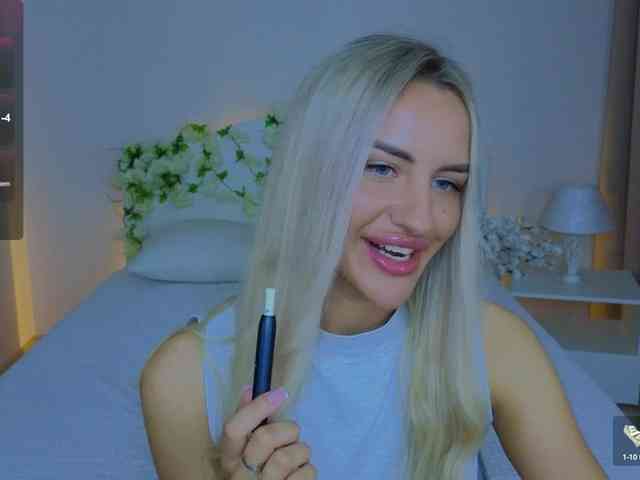 LeilaFlower webcam