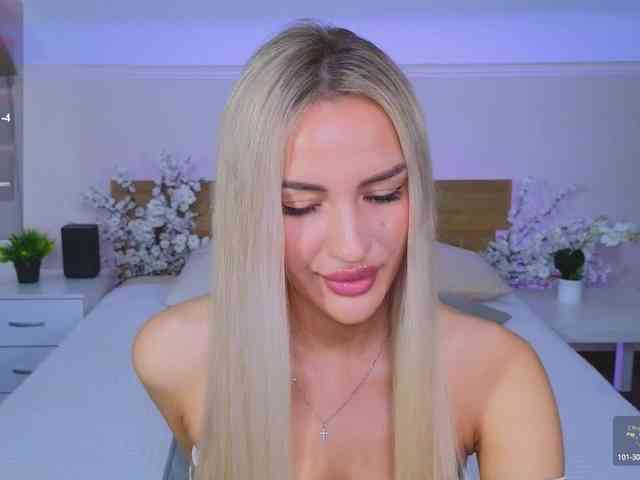 LeilaFlower webcam
