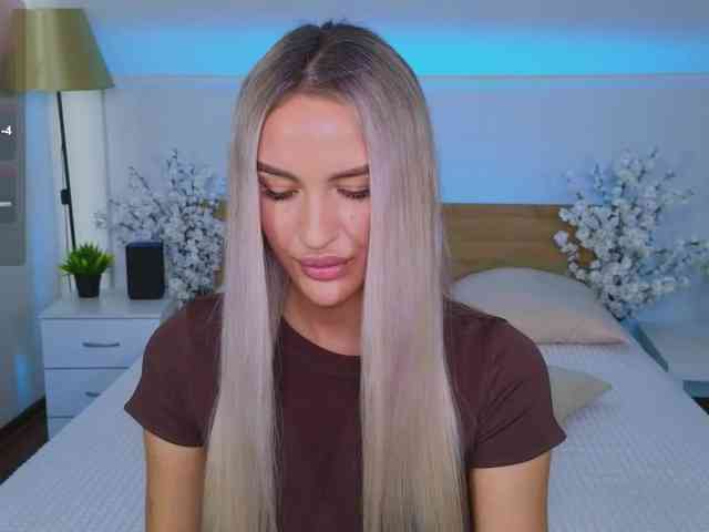 LeilaFlower webcam