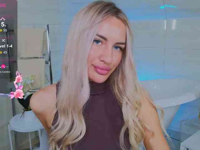 LeilaFlower webcam