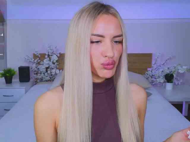 LeilaFlower webcam