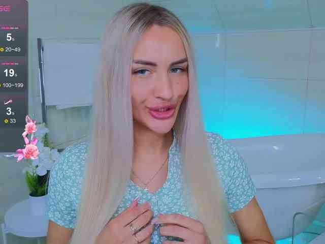 LeilaFlower webcam