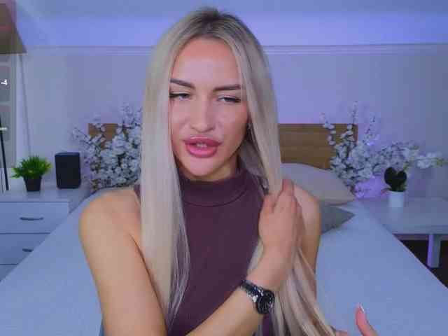 LeilaFlower webcam