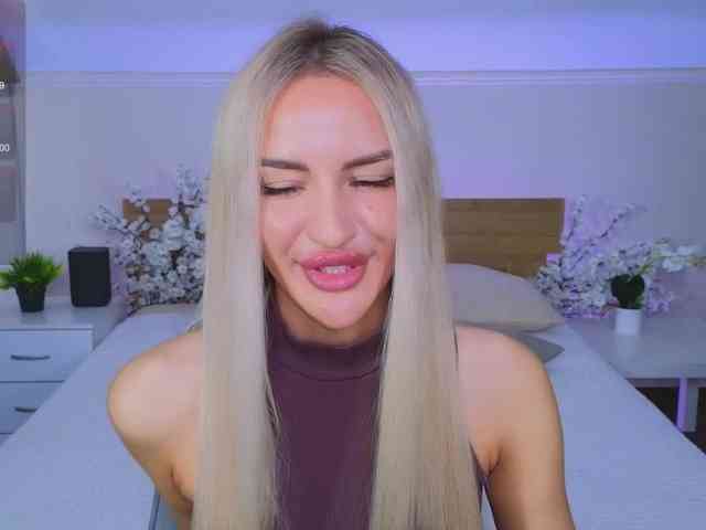 LeilaFlower webcam