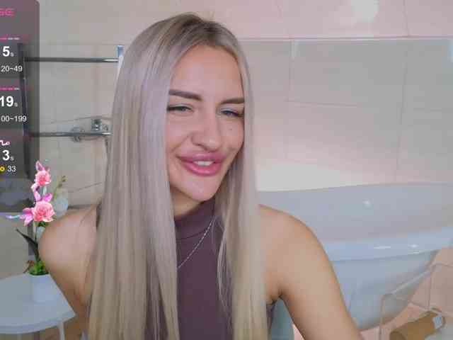LeilaFlower webcam