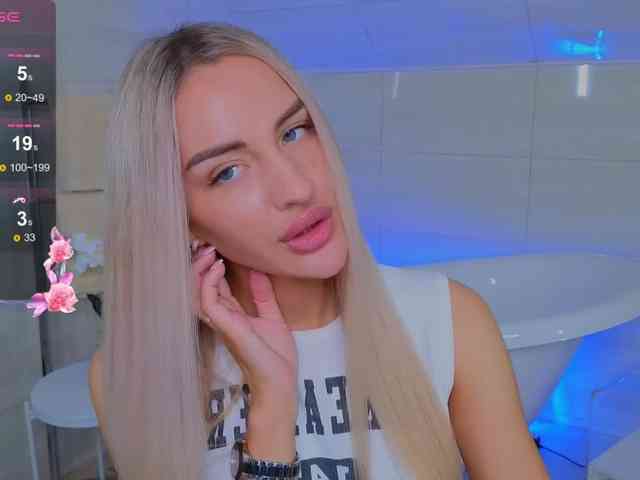LeilaFlower webcam
