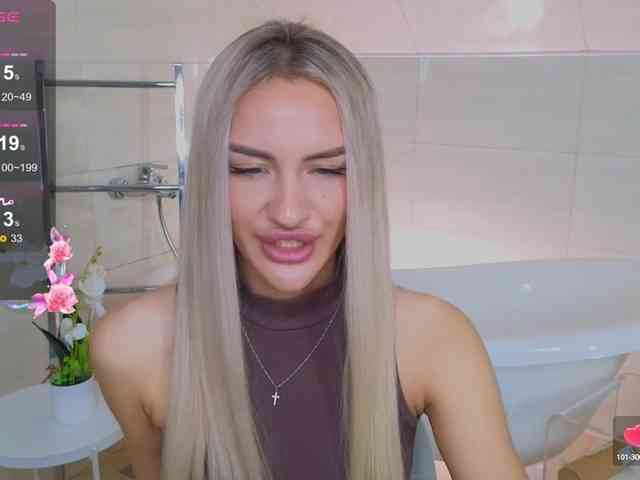LeilaFlower webcam