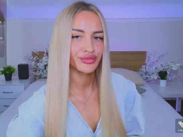 LeilaFlower webcam