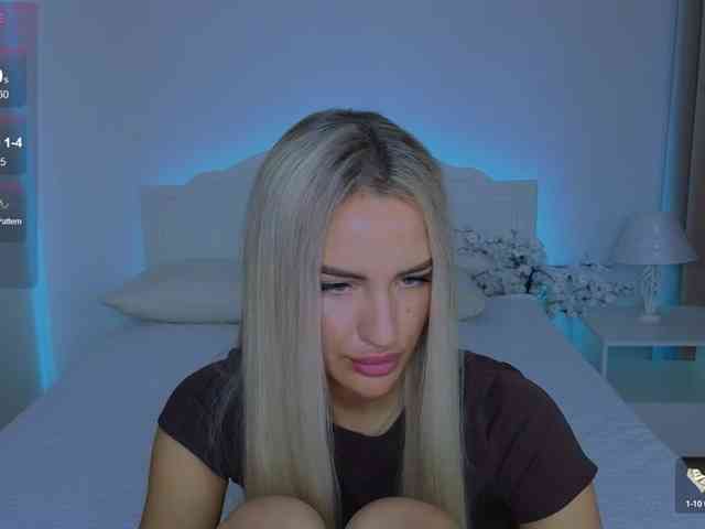 LeilaFlower webcam