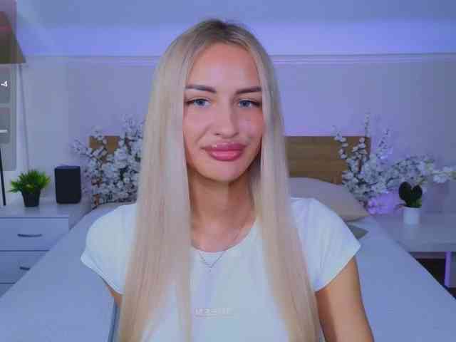 LeilaFlower webcam