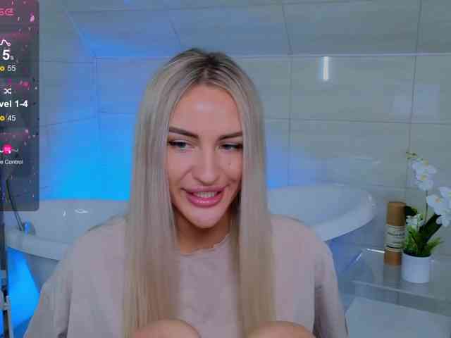 LeilaFlower webcam