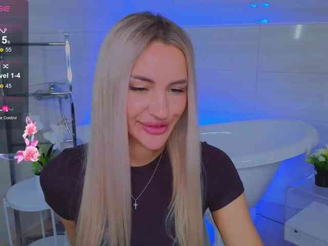 LeilaFlower webcam