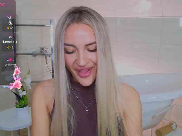 LeilaFlower webcam